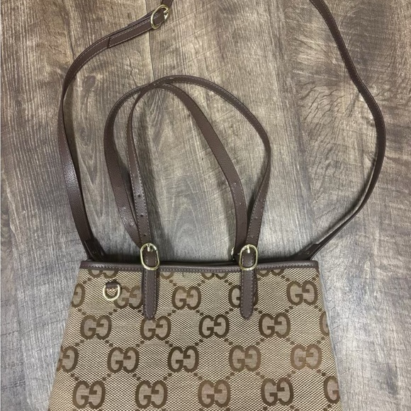 Gucci Brown GG Shoulder Bag - Picture 1 of 1